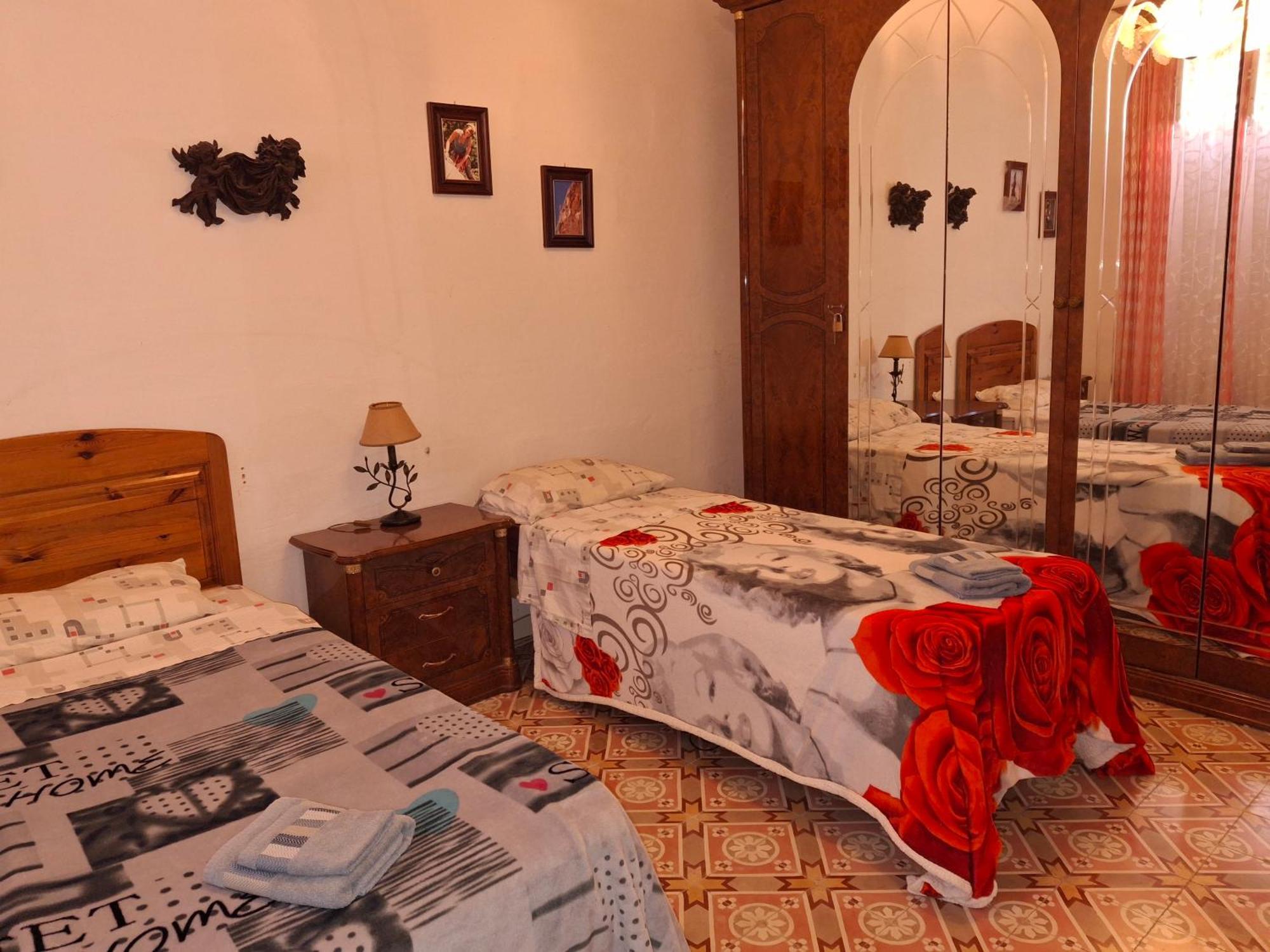 Vertical Climbing Malta Homestay *
